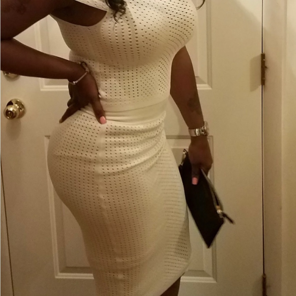 Express skirt, set top and bottom in both black and beige